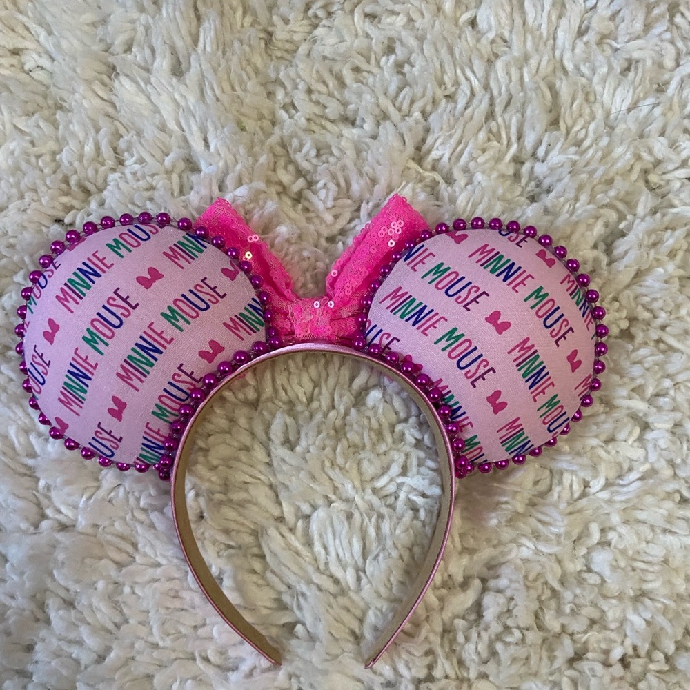 Minnie Mouse Ears - Picture 3 of 6